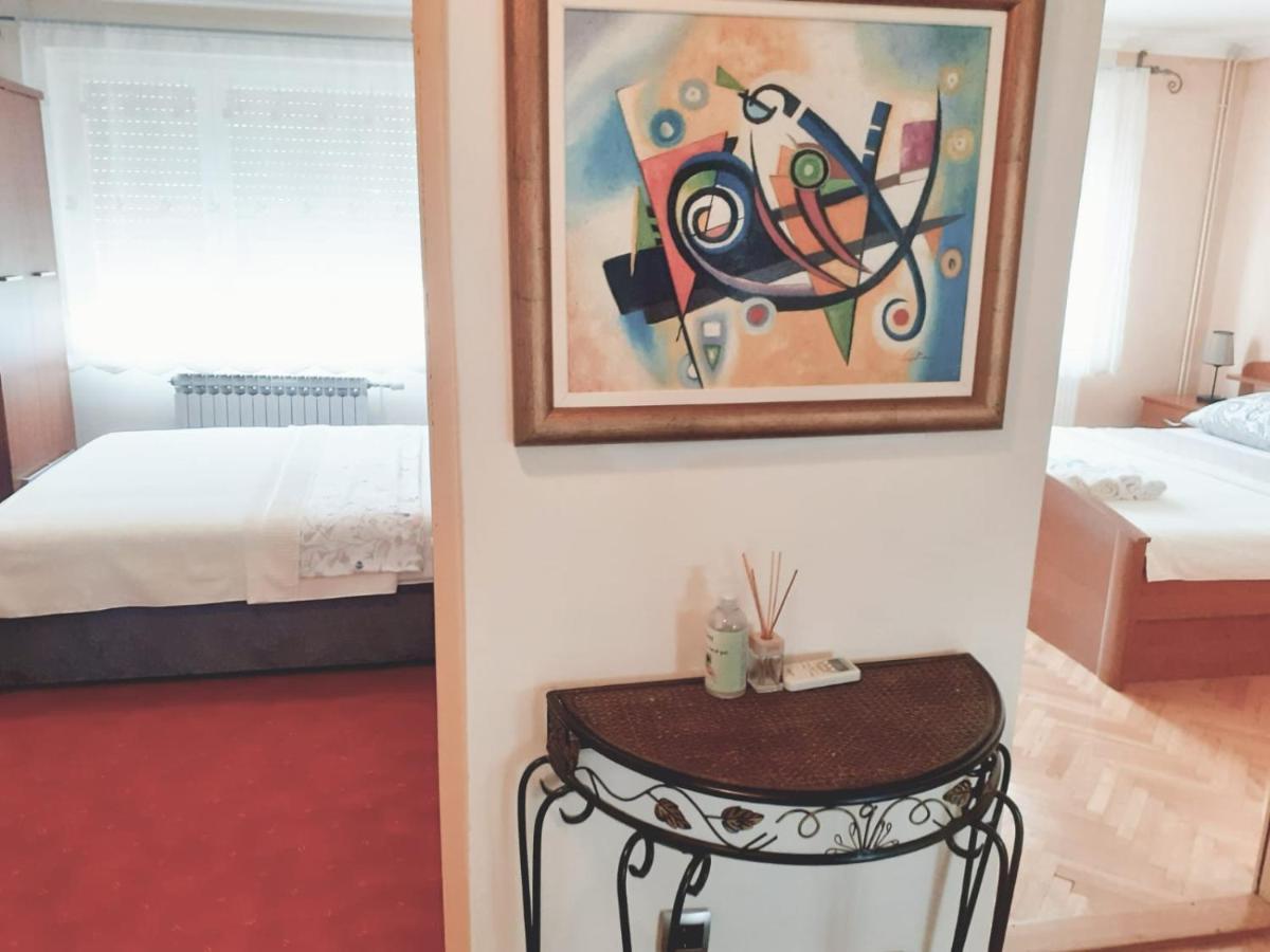 Spacious 80M2 Apartment In The Center 루브스키 외부 사진